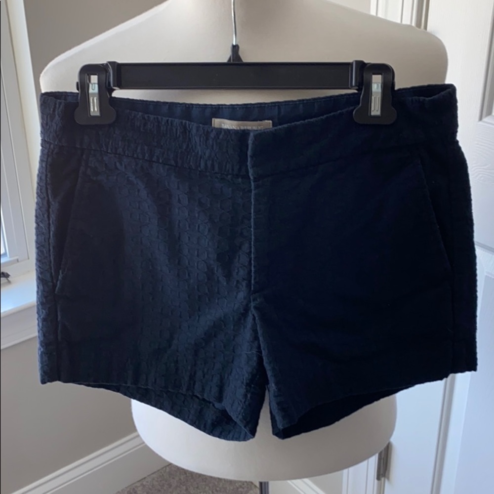 Banana Republic Eyelet Hampton fit navy blue Shorts size 4